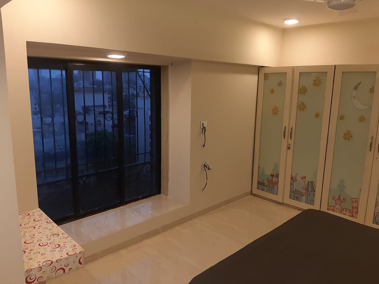 3½ BHK Semi Furnished in Everest Apartments , Bandra West